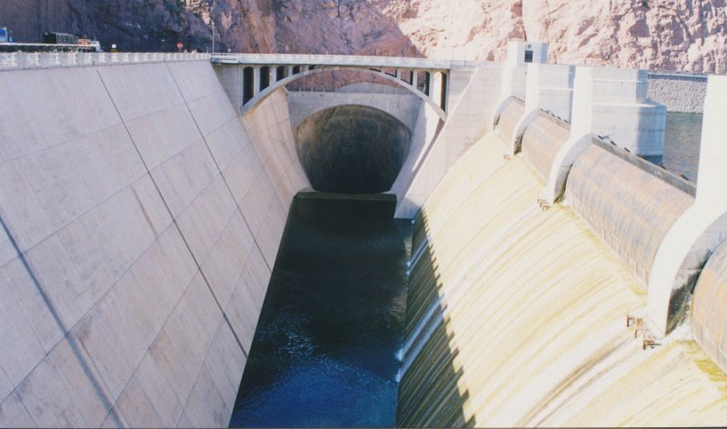 009-Hoover Dam.jpg